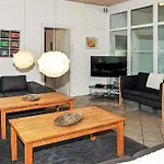 4 Star In Ulfborg