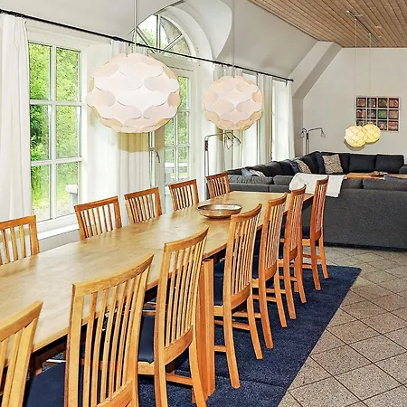 4 Star In Ulfborg