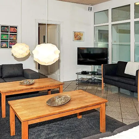4 Star In Ulfborg