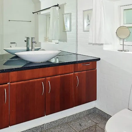 18 Person In * Ulfborg