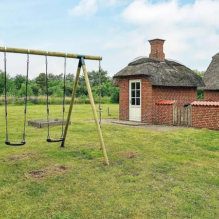 18 Person In Ulfborg