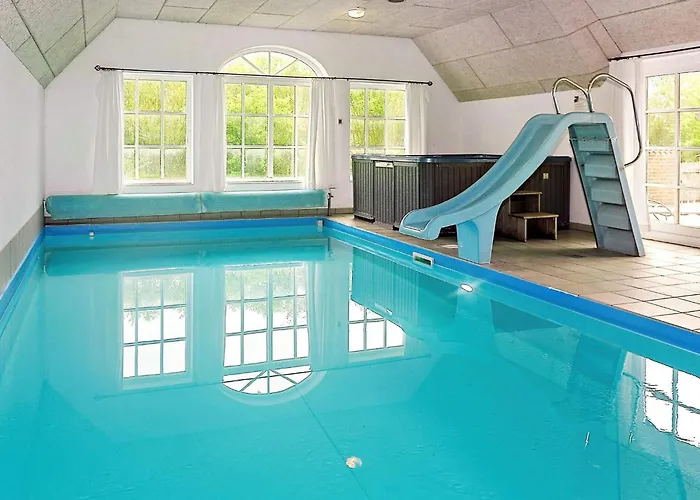 Holiday home 18 Person In