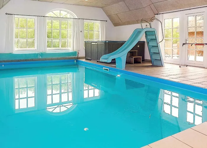 Holiday home 18 Person In