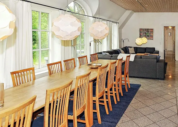 18 Person In Ulfborg