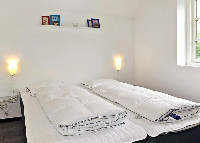 18 Person In Ulfborg